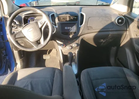 2015 Chevrolet Trax Ls z USA, uszkodzony, nr VIN KL7CJKSBXFB119799